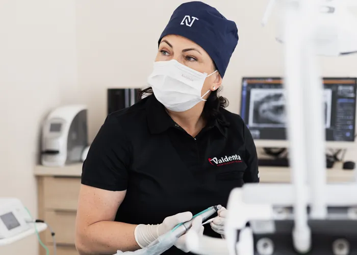 Dantų atkūrimas cirkonio implantais